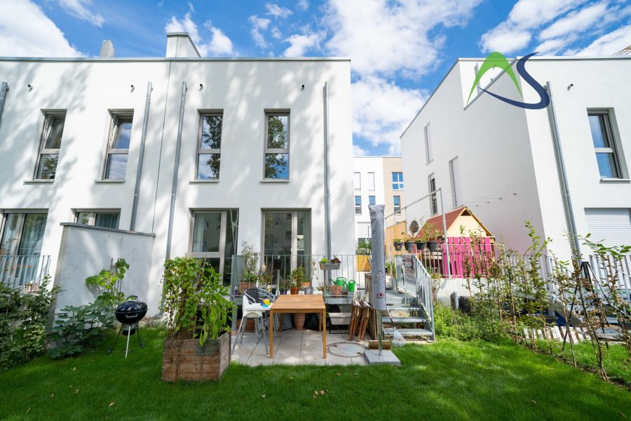 Neuwertiges, energieeffizientes Family House im Kunstpark - Provisionsfrei - Hausansicht