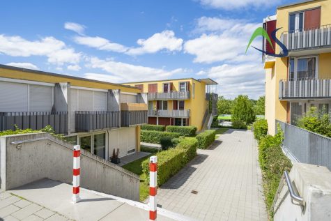 Zwischen Uni und Altstadt! – Apartment mit Terrasse und Einbauküche im Unipark, 93053 Regensburg, Erdgeschosswohnung