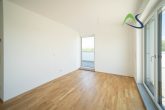 Neuwertige 3 ZKB-Wohnung mit Balkon - bezugsfrei zum 01.07.2024 - Wohnzimmer
