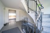Neuwertige 3 ZKB-Wohnung mit Balkon - bezugsfrei zum 01.07.2024 - Treppenhaus