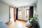 Verkauf eines außergewöhnlichen Einfamilienhauses in Wörth an der Donau - Schlafzimmer - OG